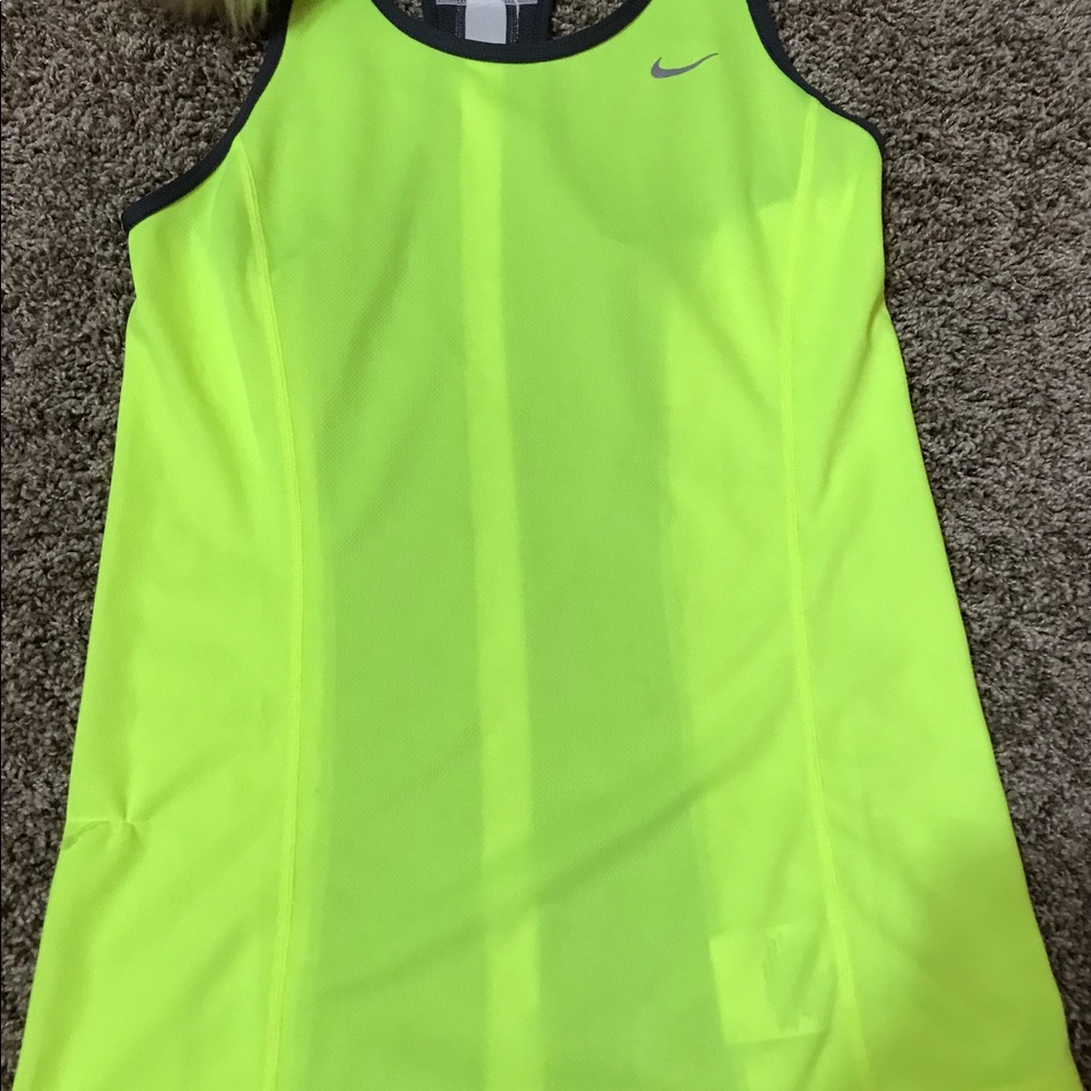XS Nike tank top